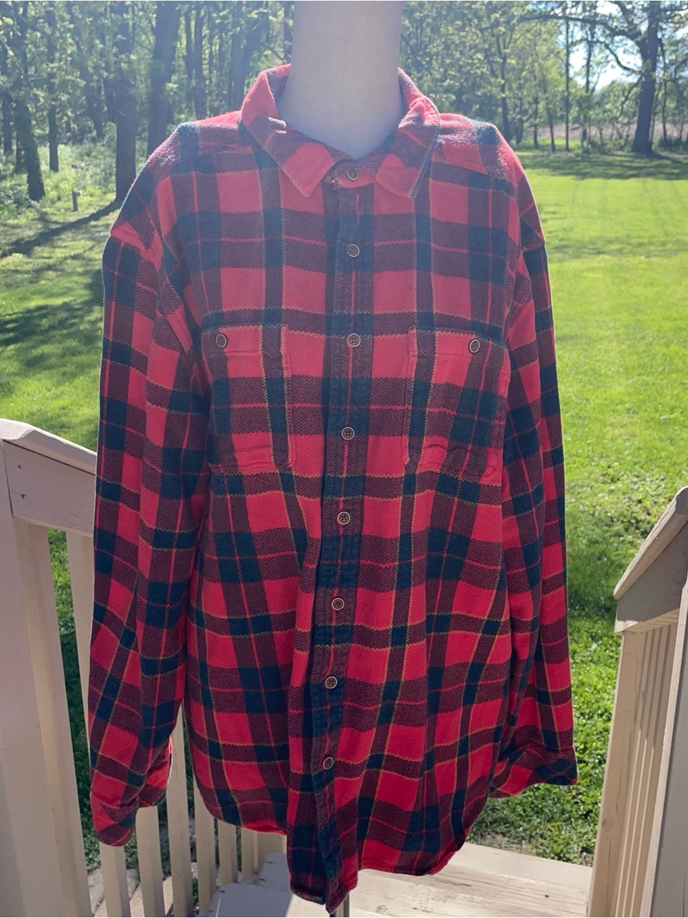 Kavu Red & Black Plaid Men's Button-Down Shirt -heavyweight -durable